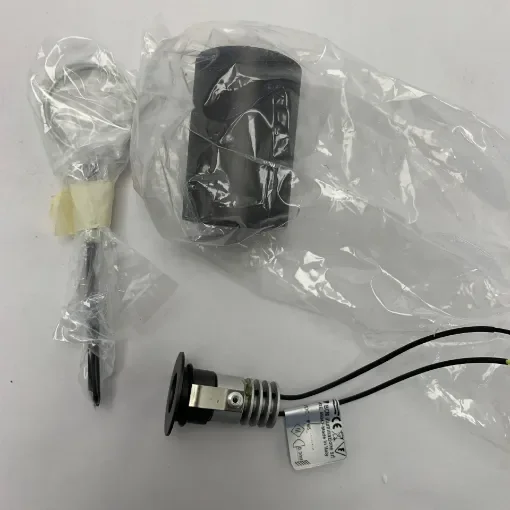 BCM - Compact Indoor Spotlight Fixture - 8FE07/KU2W-40/4 product image