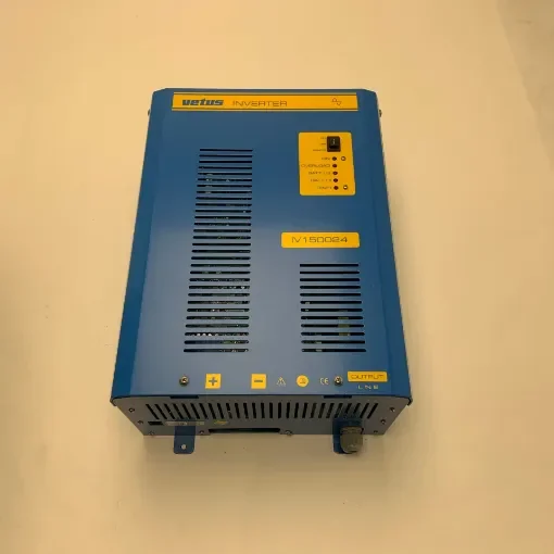 Vetus IV050024 500W 24V sinusgolfomvormer 230V product image