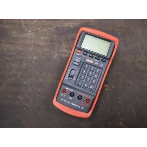 RS PRO 133 Current & Voltage Calibrator, Max Voltage 20V, Max Current 24mA - 1749556 product image