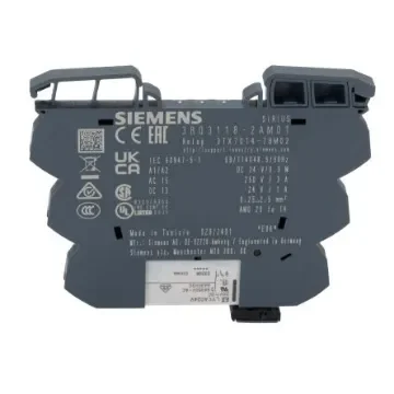 Siemens SIRIUS 3RQ3 Output Coupler with Plug-In Series Relay, Snap-On Rail Mount, 24V dc Coil - 3RQ3118-2AM01 product image