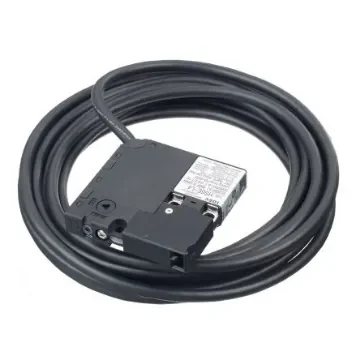 Idec HS6E Safety Interlock Switch, 1NC/1NC + 2NC + 1NO, Keyed, Spring Lock - HS6E-L44B05-G product image