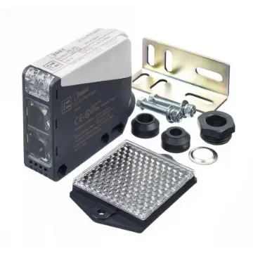 Idec Retroreflective Photoelectric Sensor, Block Sensor, 7 m Detection Range - SA1U-P07MWT product image