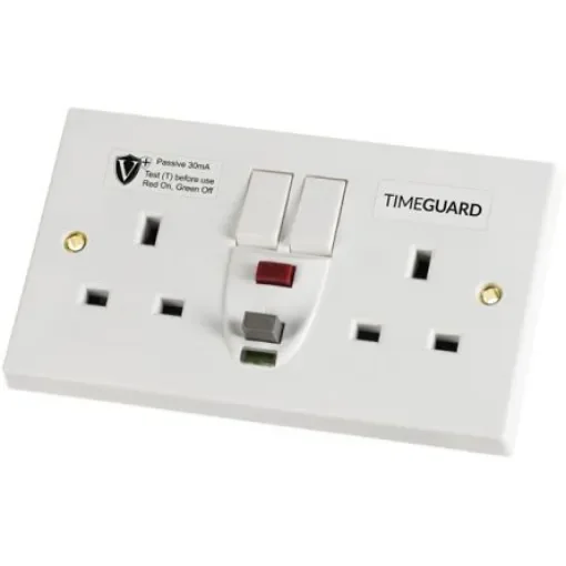 Timeguard 30A, BS Fixing, Passive RCD Socket, Plastic, Surface Mount , Switched, 230 V ac, White - RCD06WPVN product image