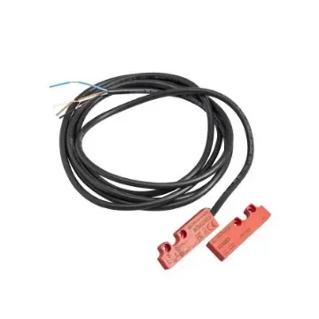 Telemecanique Sensors XCSDMC Series Magnetic Non-Contact Safety Switch, 24V dc, Thermoplastic Housing, NO/NC, 5m Cable - XCSDMC5915 product image