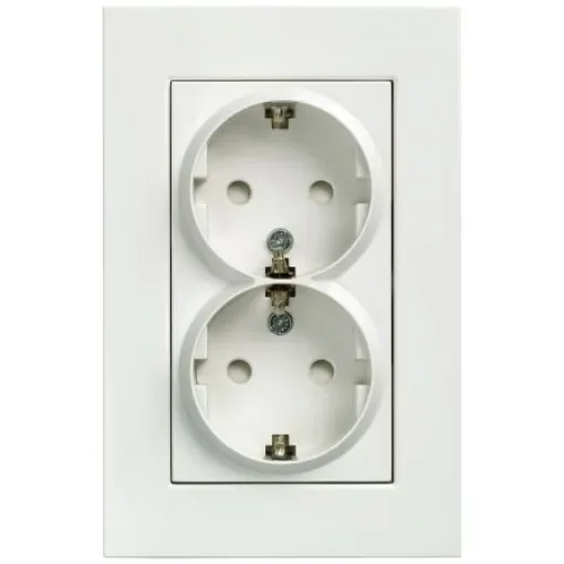 Siemens White 2 Gang Plug Socket, 16A, Indoor Use - 5UB2213-3KK product image