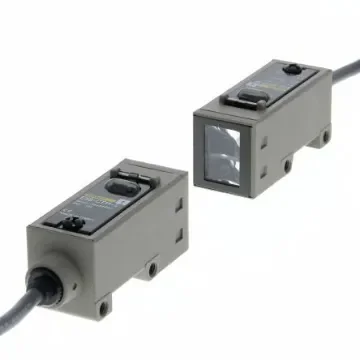 Omron Through Beam Photoelectric Sensor, 30 m Detection Range - E3S-CT11 5M product image