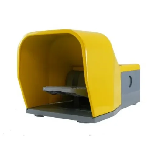 RS PRO Medium Duty Snap Action Foot Switch - Thermoplastic Case Material, NO + NC, 6 A Contact Current, 24V Contact - 2380555 product image