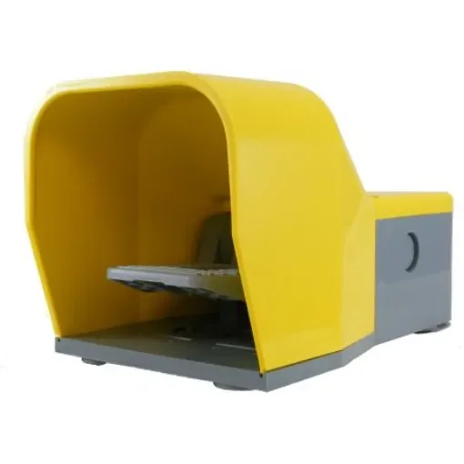 RS PRO Medium Duty Snap Action Foot Switch - Thermoplastic Case Material, NO + NC, 6 A Contact Current, 24V Contact - 2380557 product image