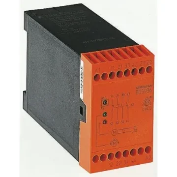 Dold Standstill Monitoring Relay, 1, 3 Phase, DPDT, DIN Rail - BD5936.17 AC50/60Hz 230V product image