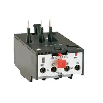 Lovato Thermal Overload Relay, 0.15 A F.L.C, 150 mA Contact Rating, 690 V, 3P, RF9 - 11RF9015 product image