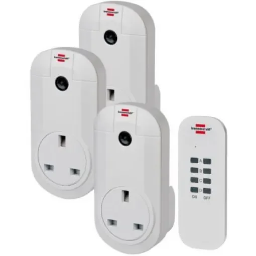 brennenstuhl White 3 Gang Plug Socket, 4 Poles, 4.35A, Type G - British, Indoor Use - 1507043 product image