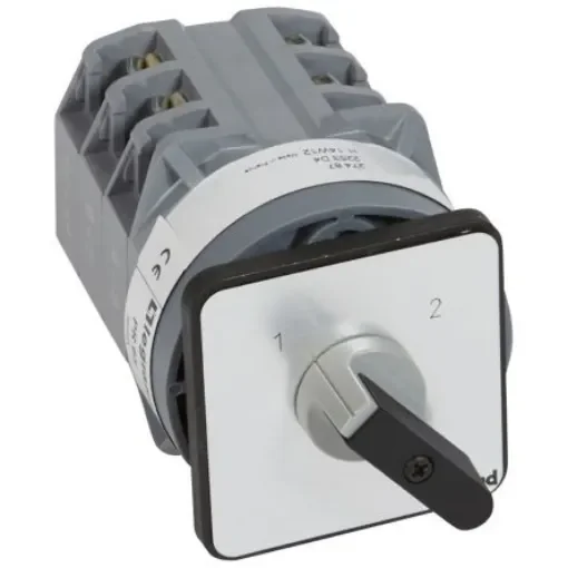 Legrand, 3P 2 Position Motor Reversing Cam Switch, 690V (Volts), 63A - 027487 product image