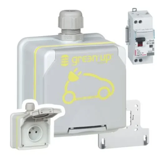 Legrand RCD Socket, 30mA - 090476 product image