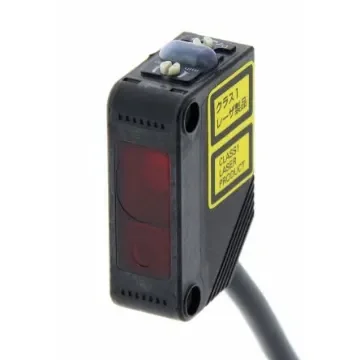 Omron Background Suppression Photoelectric Sensor, Rectangular Sensor, 300 mm Detection Range - E3Z-LL81 2M product image