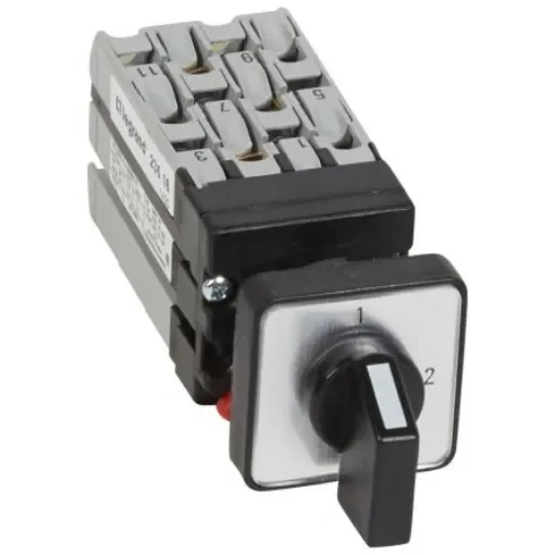 Legrand, 2P 3 Position 90°, 400V (Volts), 10A - 0 235 16 product image