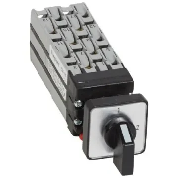 Legrand 3 Position 90°, 400V (Volts), 10A - 0 235 17 product image