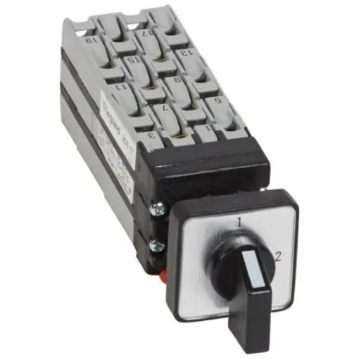 Legrand 3 Position 90°, 400V (Volts), 10A - 0 235 17 product image