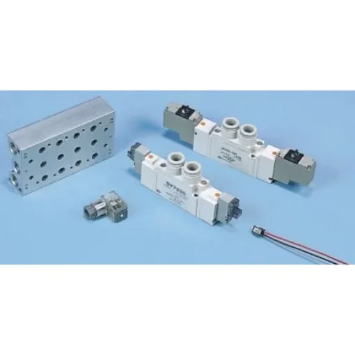 SMC 5/2 Pneumatic Solenoid Valve - Solenoid/Pilot SY5000 Series 24V dc - SY5120-5LOU-C8F-Q product image