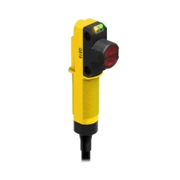 Banner Non Polarized Photoelectric Sensor, Rectangular Sensor, 6500 mm Detection Range - QS18APWLVQ2 product image