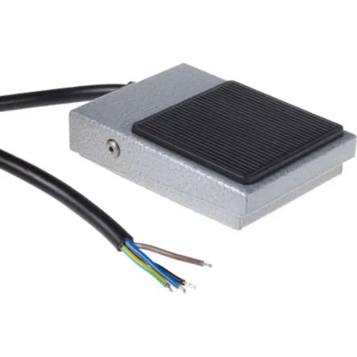 RS PRO General Purpose Momentary Foot Switch - Mild Steel Case Material, SP-CO, 3 A Contact Current, 250V Contact - 316901 product image