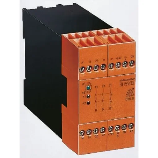 Dold Safemaster BH 5932 Safety Relay, 24V dc, Dual-Channel, 3 Safety Contacts - BH5932.22 DC24V 15IPM product image