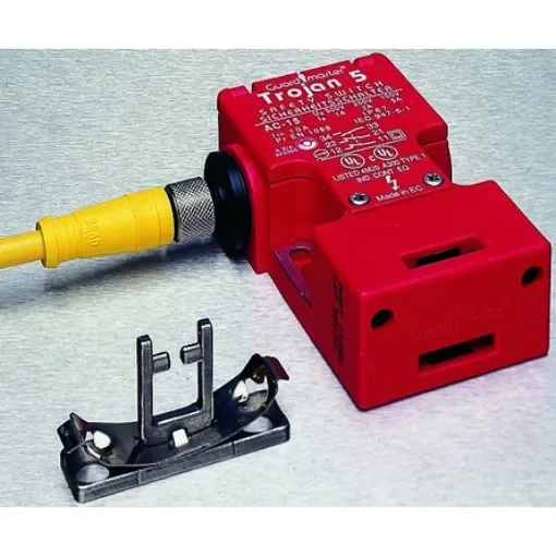 Allen Bradley Guardmaster 440K Safety Interlock Switch, 2NC, Keyed Actuator Included, Glass Filled PBT - 440K-T11132 product image