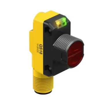 Banner Fixed Field Photoelectric Sensor, Rectangular Sensor, 150 mm Detection Range - QS18VP6FF150Q8 product image