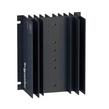 Schneider Electric Heatsink, Harmony Solid State Relays, 0.7°C/W, 66.8 x 120.7 x 139.7mm, Panel Mount - SSRHP07 product image