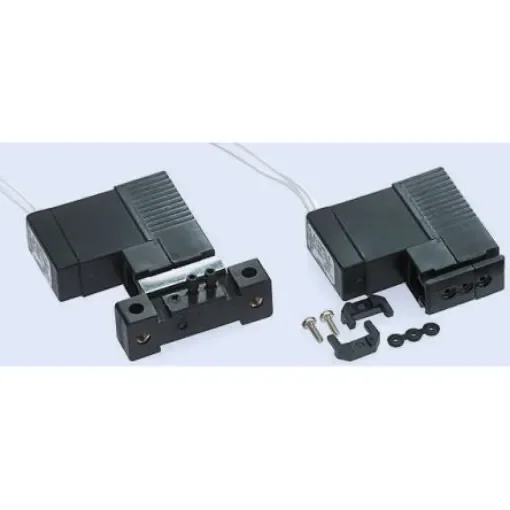 Burkert Solenoid Valve 153118, 3 port(s) , 24 V dc product image