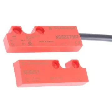 Telemecanique Sensors XCS-DMC Series Magnetic Non-Contact Safety Switch, 24V dc, Plastic Housing, 2NC, Cable - XCSDMC7902 product image