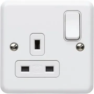 MK Electric Metalclad Plus White 1 Gang Plug Socket, 2 Poles, 13A, Type G - British, Indoor Use - K3077 WHI product image