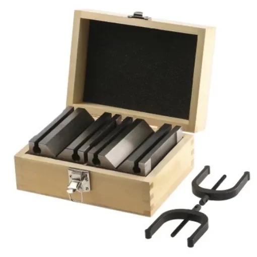 RS PRO Chrome Steel Screw Clamping V-Block, 63.6mm Capacity - 4601102 product image