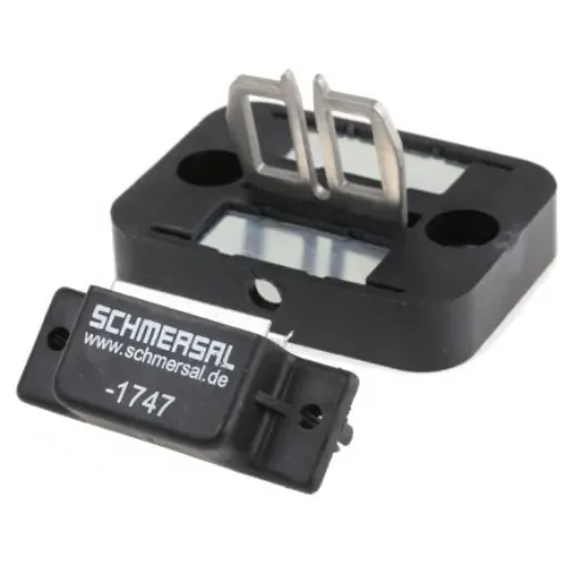 Schmersal Magnetic Actuator for Use with AZ 15 Safety Switch - AZ15/16-B3-1747 product image