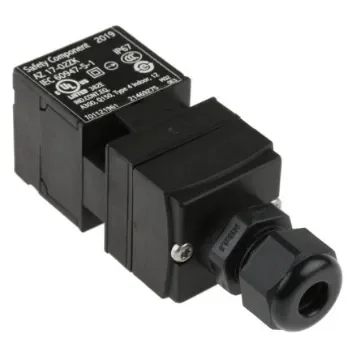Schmersal AZ17 Safety Interlock Switch, 2NC, Keyed , Glass Fibre Reinforced Thermoplastic - AZ 17-02ZK product image