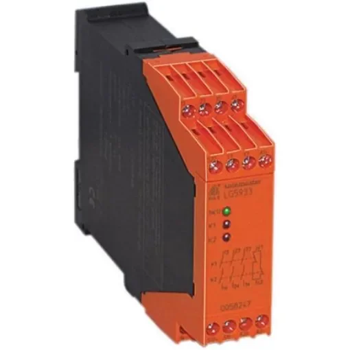Dold Safemaster LG5933 Two Hand Control Safety Relay, 24V ac/dc, 3 Safety Contacts - LG5933.48 DC24V product image