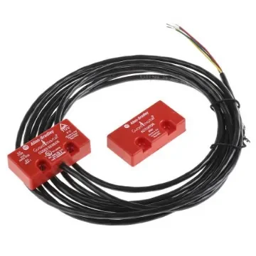 Allen Bradley Guardmaster 440N Series Magnetic Non-Contact Safety Switch, Plastic Housing, 2NC, 3m Cable - 440N-Z2NRS1A product image
