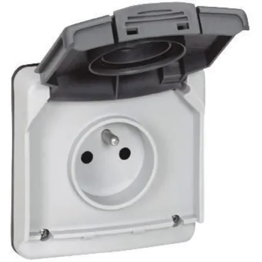 Legrand 1 Gang Plug Socket - 0 904 86 product image