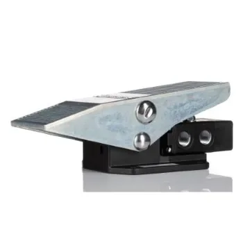 Norgren Pedal 3/2 Pneumatic Manual Control Valve 03 Series, G 1/4, 1/4in, 3068102 - 03068102 product image