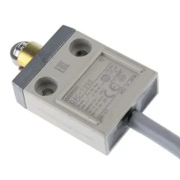 Omron D4C Series Roller Plunger Limit Switch, NO/NC, IP67, SPDT, Metal Housing, 250V ac Max, ac 5A Max - D4C-1202 product image