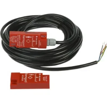 Allen Bradley Guardmaster 440N Series Magnetic Non-Contact Safety Switch, 24V dc, Plastic Housing, 2NC, 6m Cable - 440N-G02083 product image