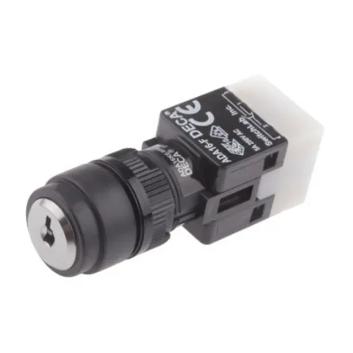 RS PRO IP65 Key Switch, DPDT 3-Way - 8200481 product image