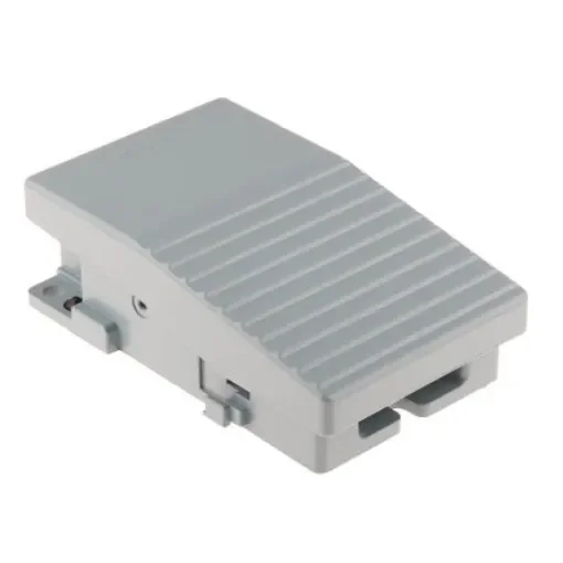 Schneider Electric Industrial Duty Momentary On-Off Foot Switch - Metal Case Material, 2NO/2NC, 270 mA @ 250 V dc, 3 A - XPEM111 product image