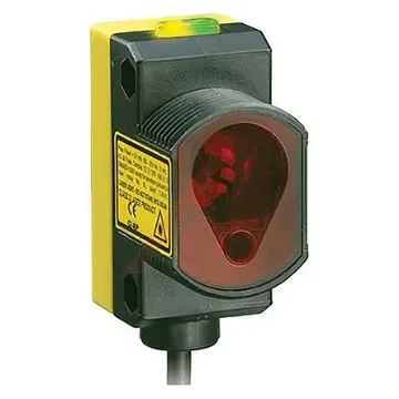 Banner Convergent Photoelectric Sensor, Barrel Sensor, 43 mm Detection Range - QS18VP6CV45 product image