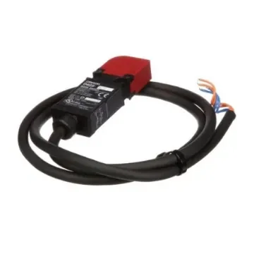 Omron D4GS Safety Interlock Switch, 2NC, Keyed, Plastic - D4GS-N2T product image