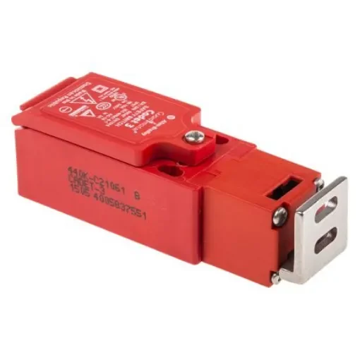 Allen Bradley Guardmaster 440K Safety Interlock Switch, 2NC/1NO, Keyed Actuator Included, Glass Filled PBT - 440K-C21067 product image