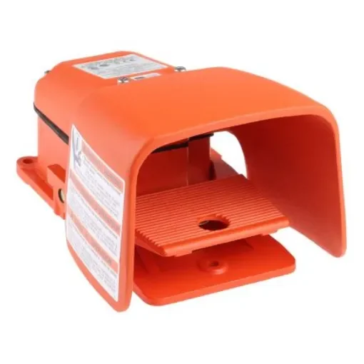 RS PRO Momentary Foot Switch - Cast Iron Case Material, DP-CO, 20 A @ 250 V ac Contact Current, 250V Contact Voltage - 116827 product image