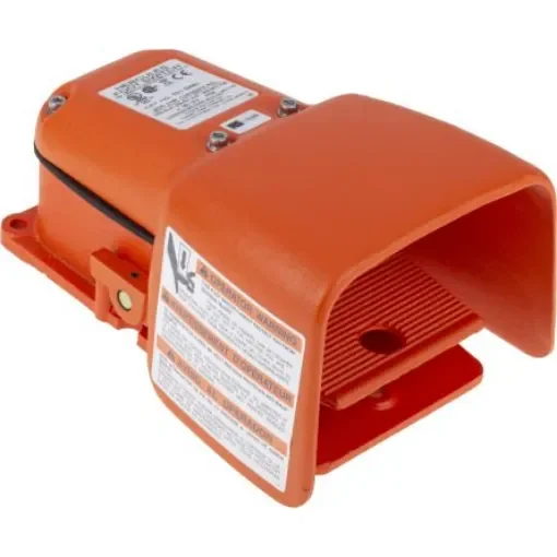 RS PRO Momentary Foot Switch - Cast Iron Case Material, SP-CO, 20 A @ 250 V ac Contact Current, 250V Contact Voltage - 116849 product image