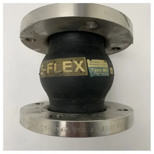 <div>Flexible Rubber Compensator DN65 PN10/16 with Stainless Steel Flanges for Vibration Dampening and Thermal Expansion in Piping Systems</div> product image