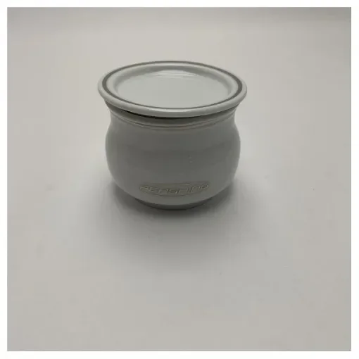 <p>Pershing Richard Ginori White Ceramic Sugar Container with Lid - 058 4278 66018</p> product image