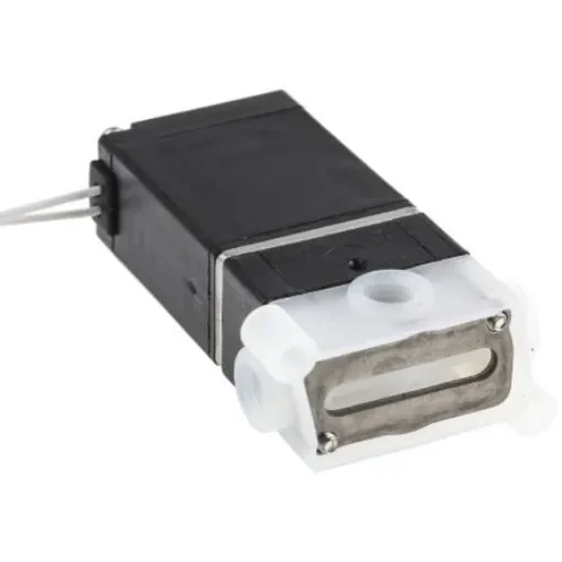 Burkert Solenoid Valve 137779, 3 port(s) , Common, 24 V dc, 1/8in product image